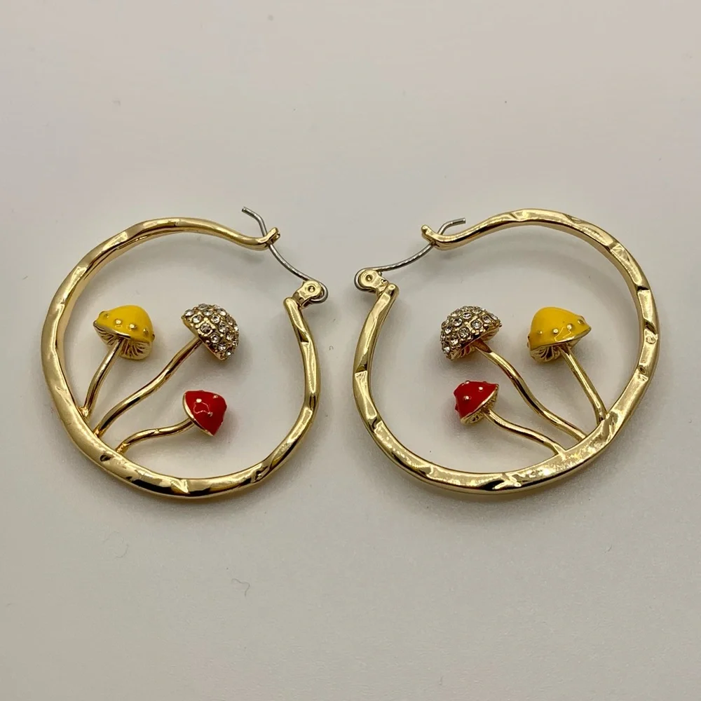 Brand New Gold Mushroom Hoop Earrings Gift for Girlfriend Gift for Daughter - Picture 4 of 5